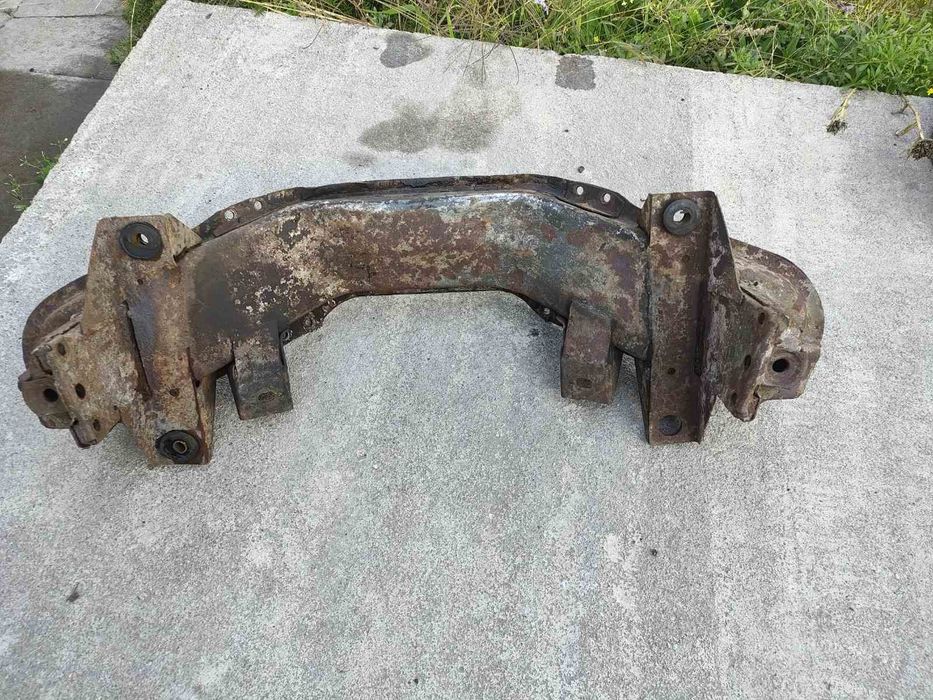 Передняя балка москвич 412