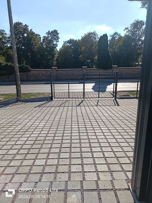 WYSOKI BOKS GARAŻOWY / MAGAZYNOWY 18 m² – BRAMA 2,50 M / Tomaszów Maz. / ul. Cegielniana