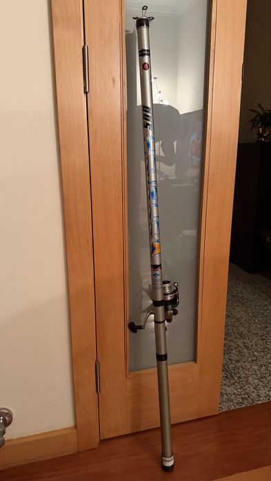 Vendo conjunto de pesca – Cana Milo 5 m + carreto Daiwa 2500