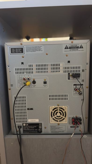 музичний центр LG LM-K3540