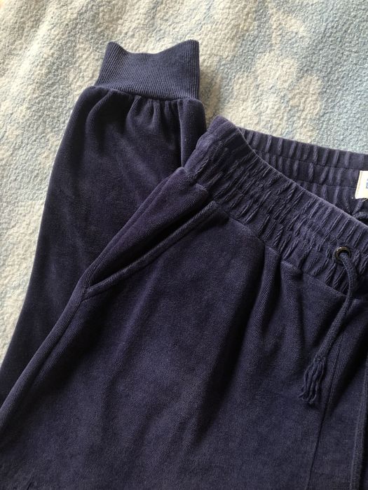 Calças veludo e fato treino azuis
