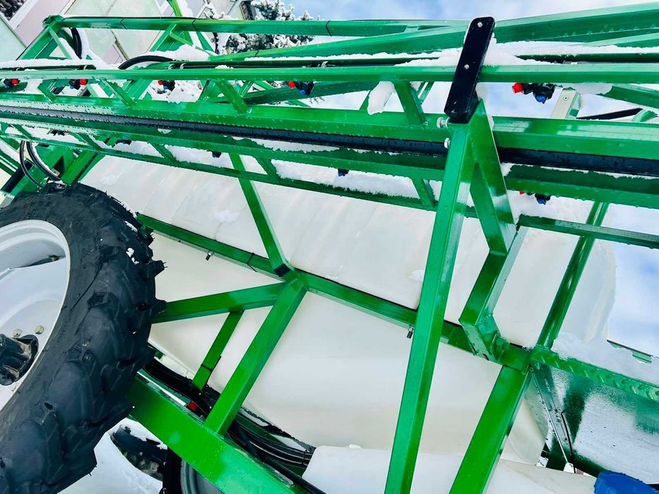 Оприскувач причіпний-2000 зі штангою 18 м.Механічна, підйом гідравліка