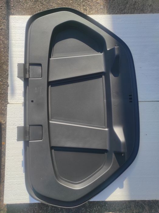 Кришка багажника, кофр, ванна, бардачок Volvo C40 ХС40 Recharge