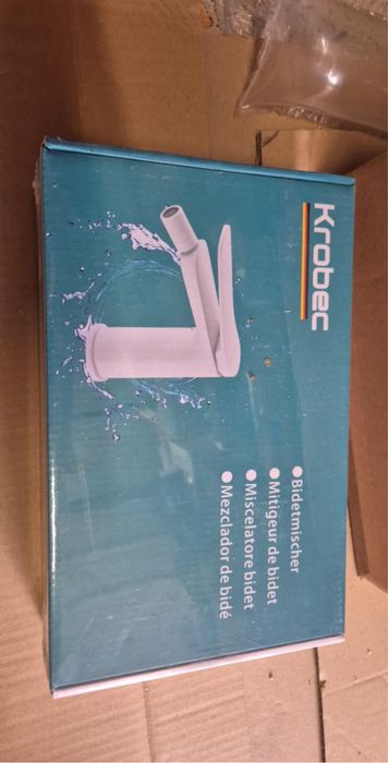 Bateria do bidetu biala nowa