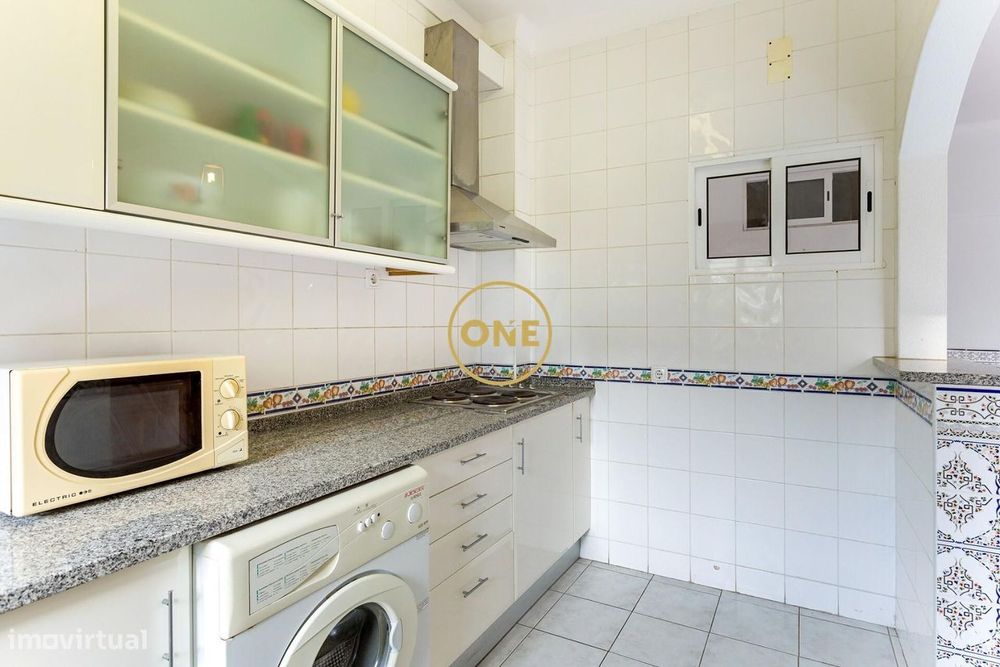 Ap. T0+1 Av. Liberdade nº 52, Albufeira, com piscina no rooftop e a 5