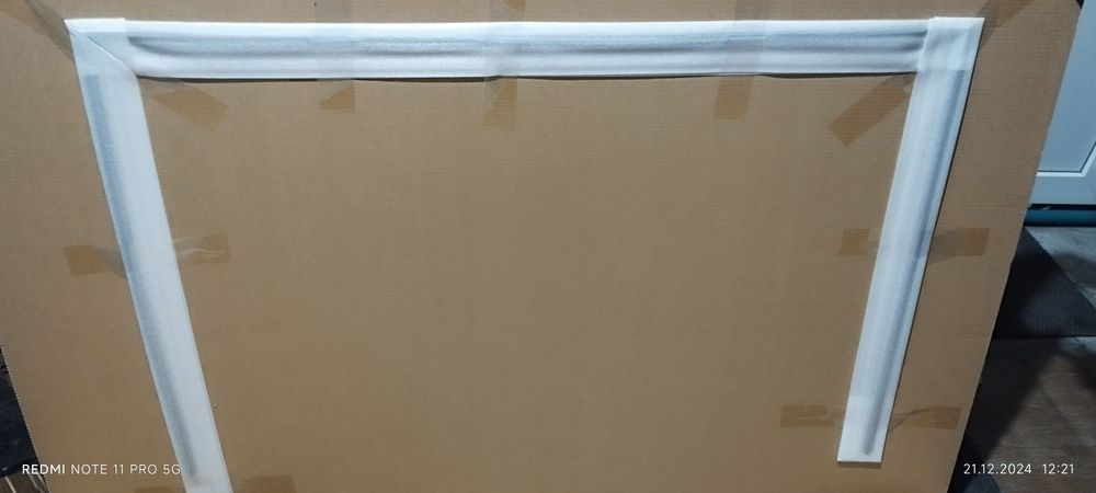 Молдинг лобового стекла Субару