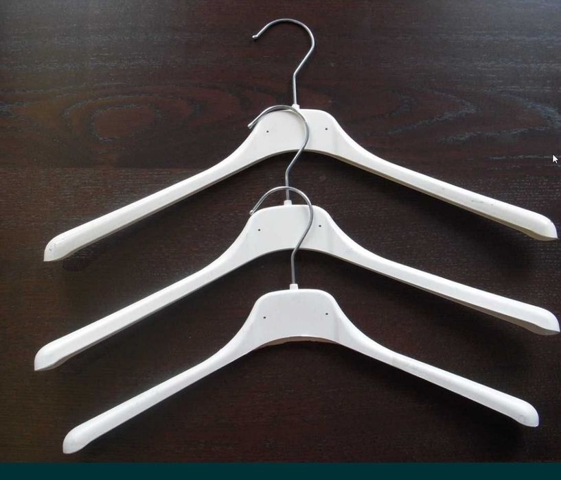 Wieszaki odzieżowe klasyczne duża ilość