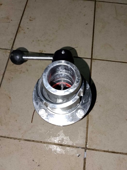 Zawór do zbiornika mleka – stal nierdzewna