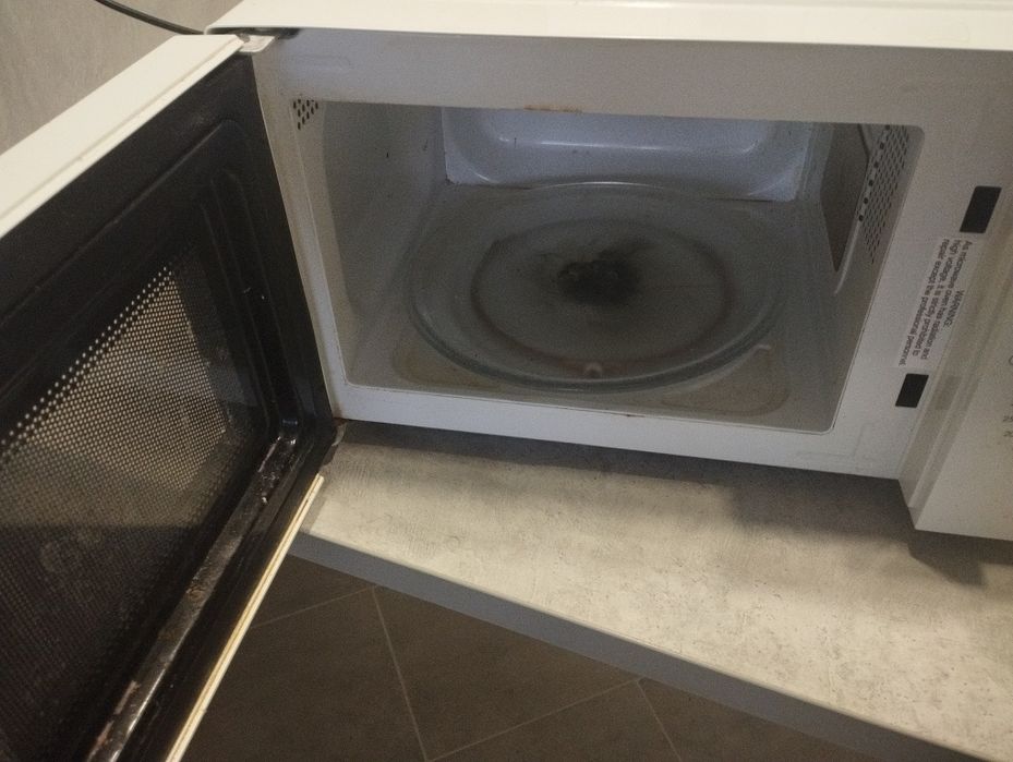 Микроволковка Мікрохвильова піч Candy