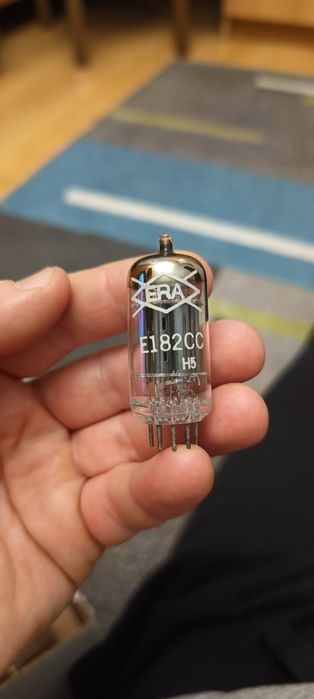 Lampa elektronowa E182CC