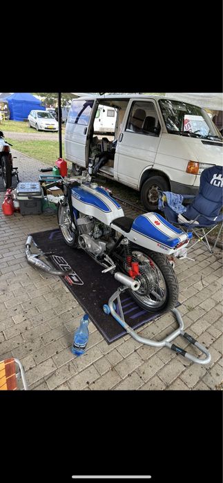 Suzuki gt 250  racing 1978