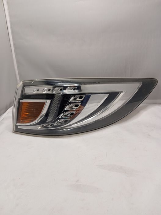 Lampa tył tylna prawa Mazda GH kombi