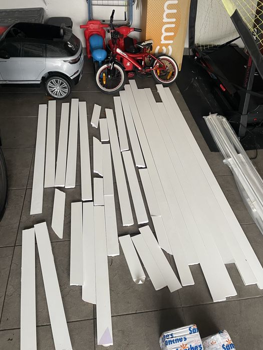 Rodapés Brancos - bom estado