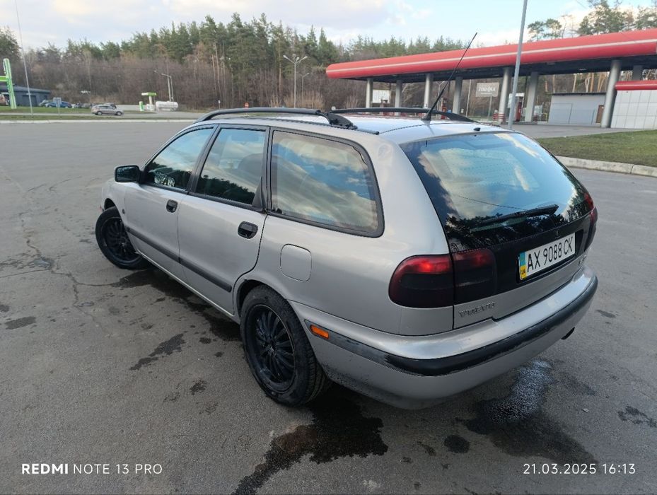 Продам Вольво универсал. Быстрая турбинованая машина. Динамичная