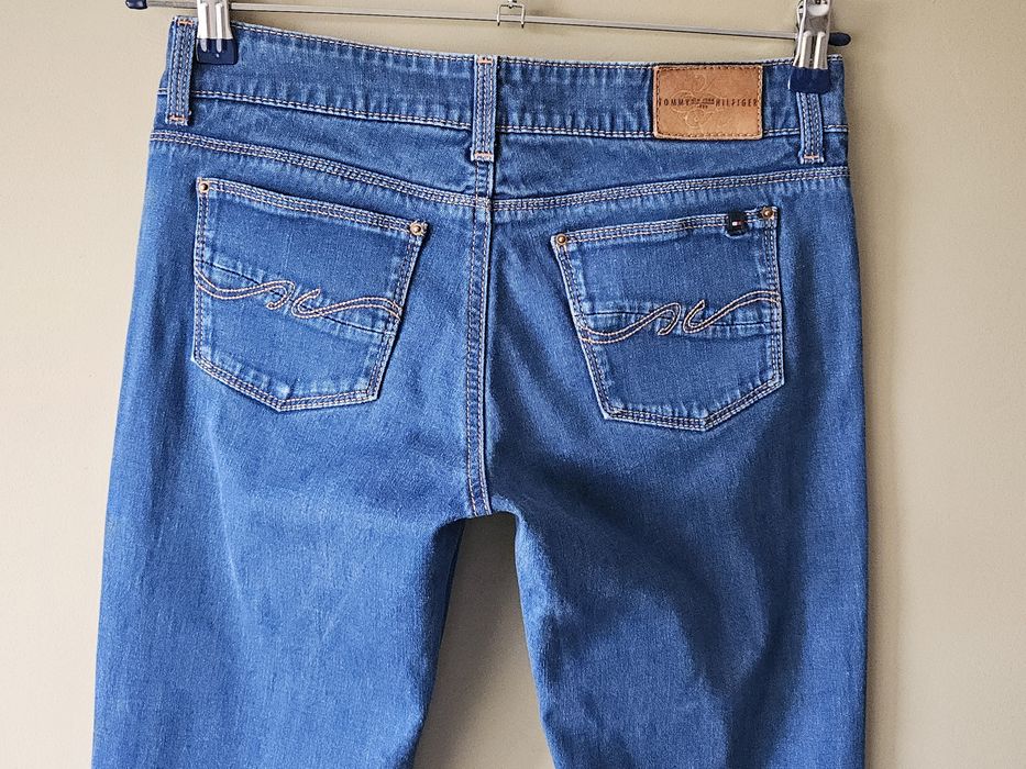 Tommy Hilfiger spodnie jeansy a'la dzwony rozmiar 28/32
