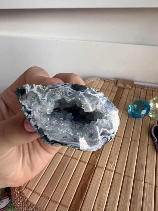 Zestaw minerałów i błyskotek