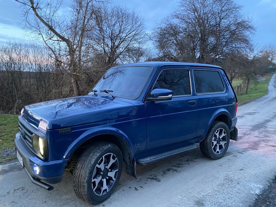 Ваз 21214 нива .