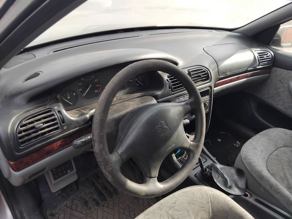 Пежо 406 1.8 бенз. Не на ходу.