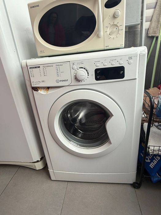 Vendo artigos para o lar em bom estado.