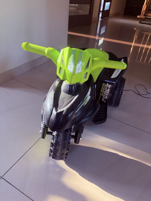 Motorek dzieciecy na akumulator