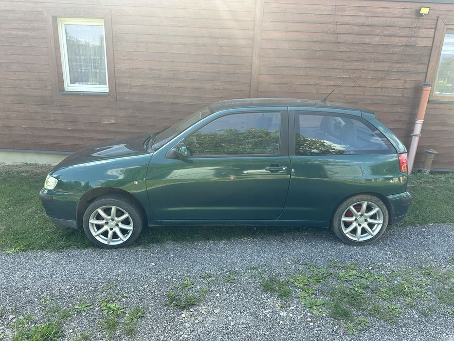 Seat ibiza 1.4 mpi niski przebieg