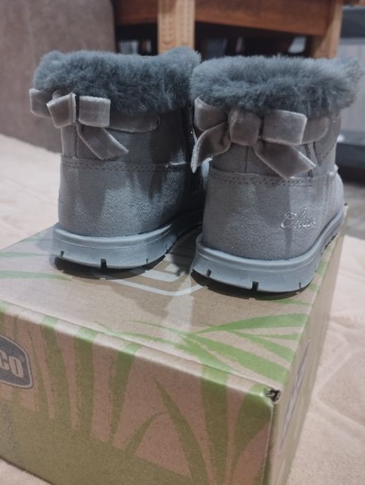 Продам демісезонне дитяче взуття Chicco Fiorella , 20 розмір.