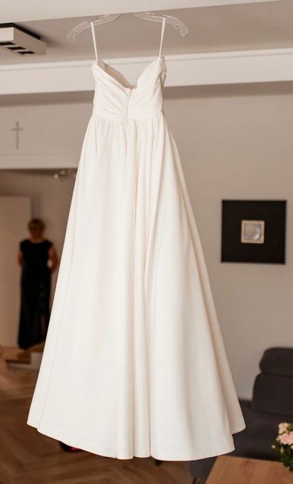 Suknia ślubna satynowa