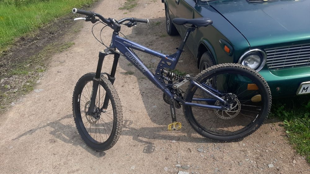 Двухпідвіс SWITCH