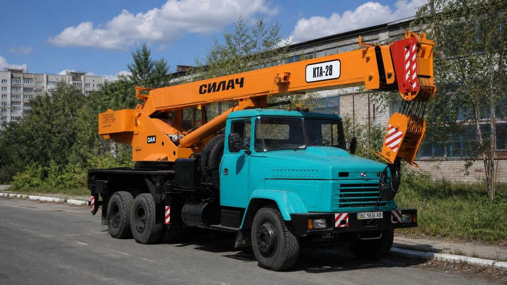 Автокран послуги Львів, 25 т СИЛАЧ КТА-28, стріла 21 м, монтаж, такелаж, навантаження