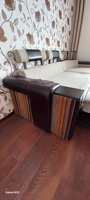 Продам кутовий диван