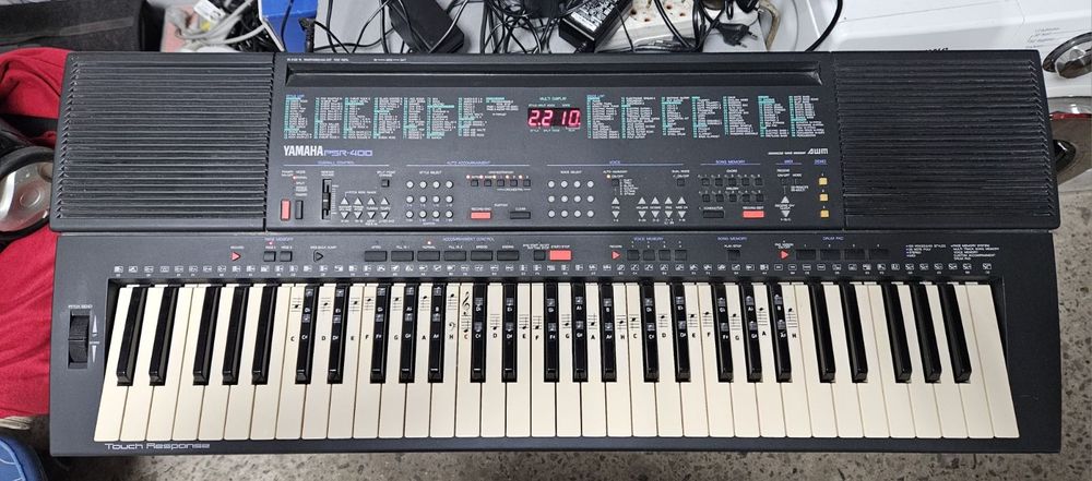 Синтезатор Yamaha PSR-400