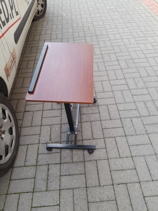 Stolik Przyłóżkowy Wypożyczalnia Warszawa już od 50 zł / miesiąc