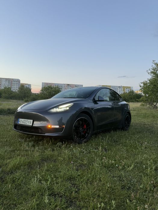 Продам Tesla Y 2022