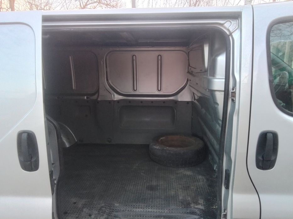 Продам Opel Vivaro 2013 г.
