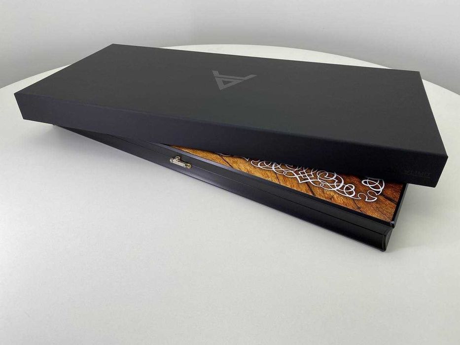 Нарды с игровым полем из стекла. Бренд Арт-лимит. Хай-тек стиль.