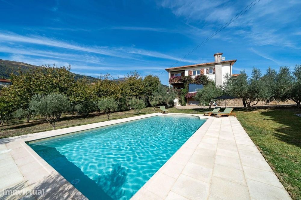 Quinta T3 + 1 com Piscina em Sermanha, Sedielos - Peso da Régua - Vila