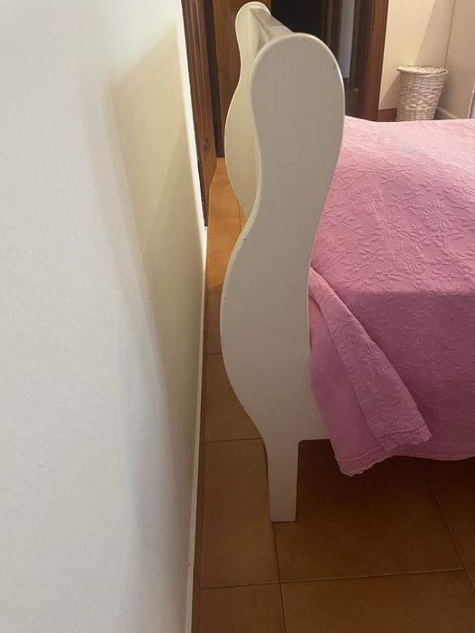 Cama clássica branca de criança + colchão