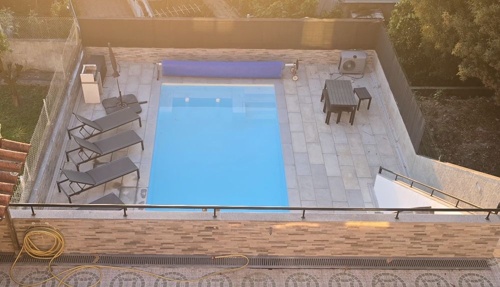 T0 NOVO  Com PISCINA e DESPESAS Todas INCLUÍDAS  de 500€ a  600€