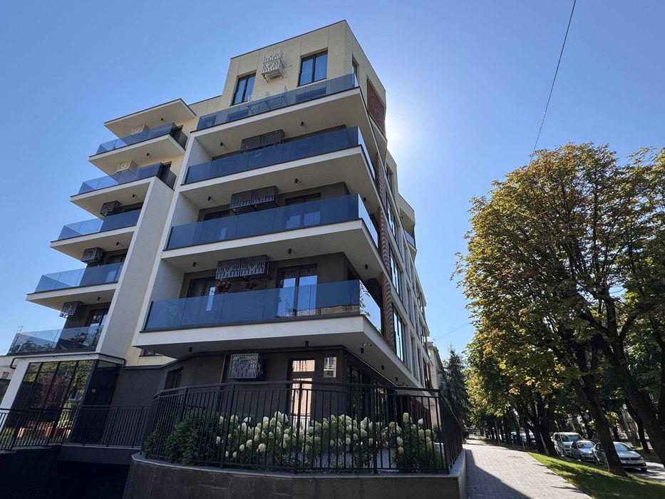 БЕЗ КОМІСІЇ ПРОДАЖ КОМЕРЦІЇ в зданій новобудові вул.Окружна,43