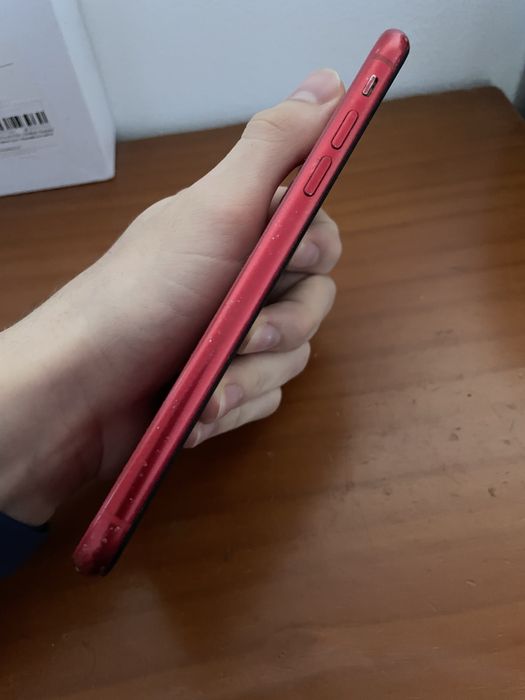 Iphone 11 vermelho