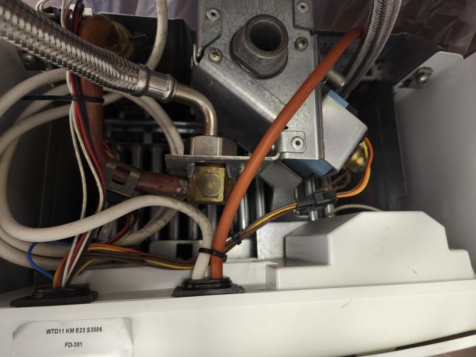 Esquentador WTD 11 KME 23 Vulcano -  Sensor Ventilado -  Gás Natural