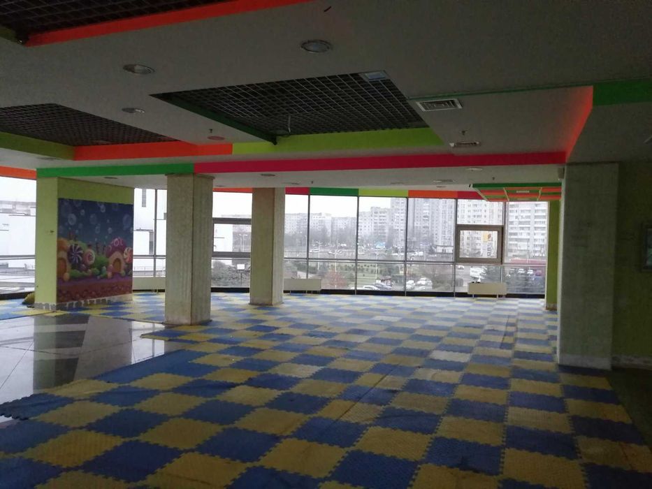 Оренда комерції у ТЦ Інтерсіті, Сихів