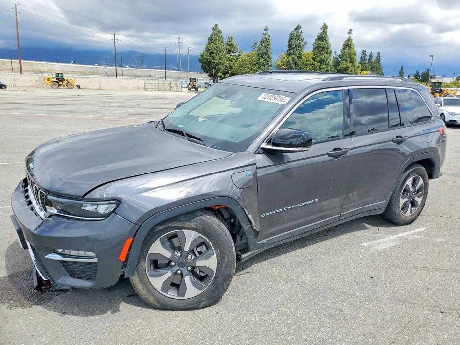 2023 Jeep Grand Cherokee 4xE plug-in hybrid