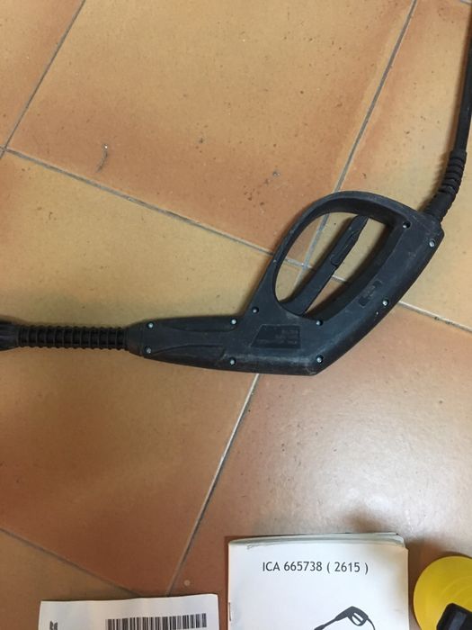 Máquina de lavar á pressão