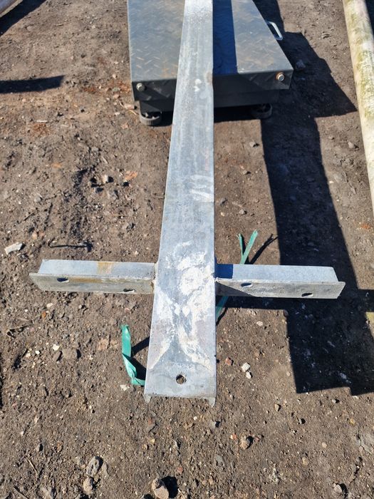 Słup na ogrodzenie ceownik ocynkowany