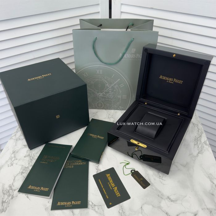 Фирменная коробка под часы Audemars Piguet