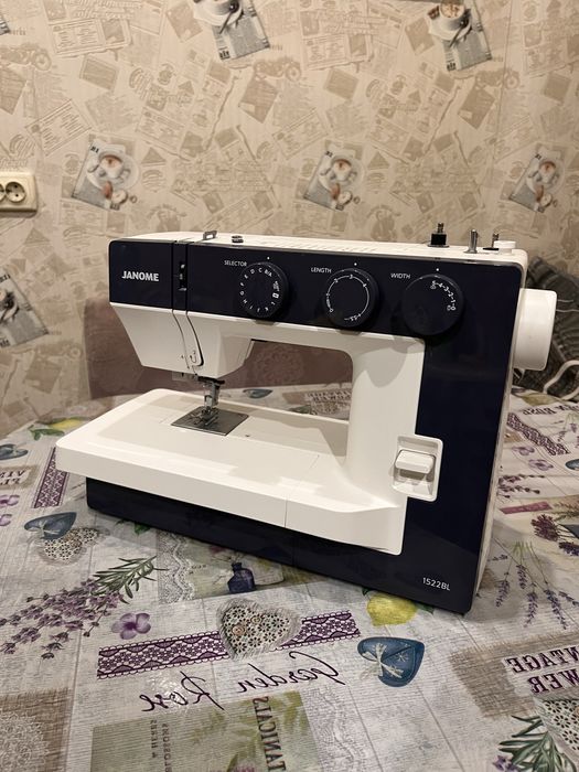 Швейна машинка janome 1522 BL