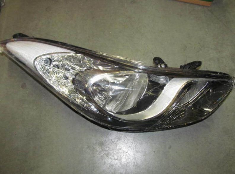 Фара права HYUNDAI ELANTRA Md 2011-2014 (Китай) 921023X000