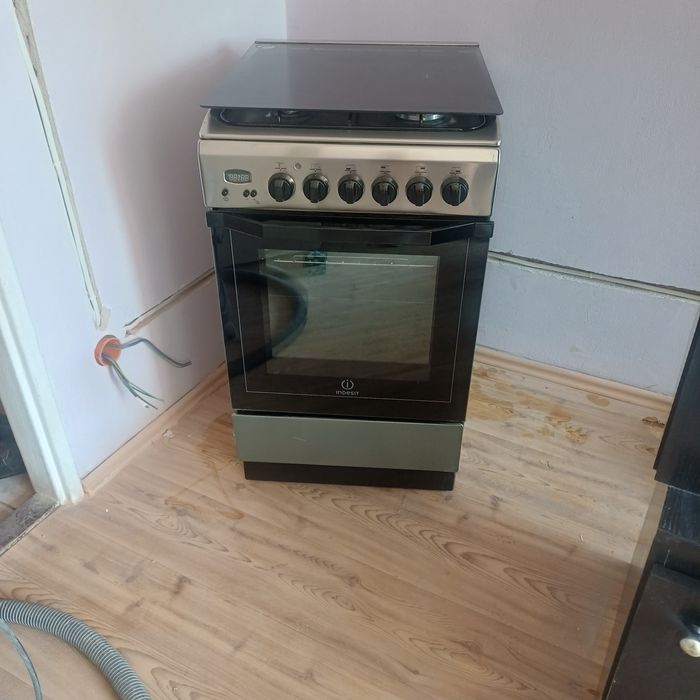 Kuchenka gazowo elektryczna