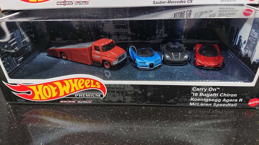 Hot Wheels - 2 caixas Premium Box